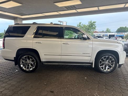 Used 2019 GMC Yukon Denali AWD/4WD image 5