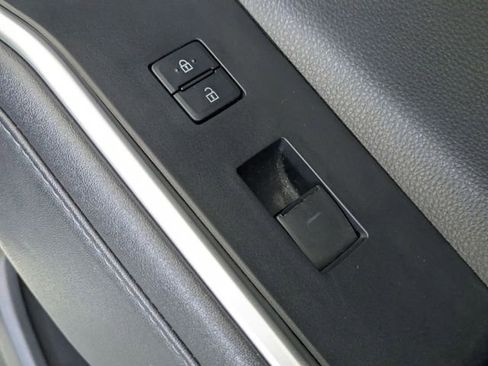 Used 2021 Toyota Highlander XSE AWD/4WD image 36