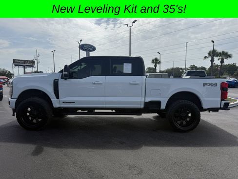 Used 2025 Ford F250 Lariat w/ Black Appearance Package AWD/4WD image 8