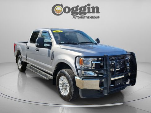 Certified 2020 Ford F250 XL w/ STX Appearance Package image 4