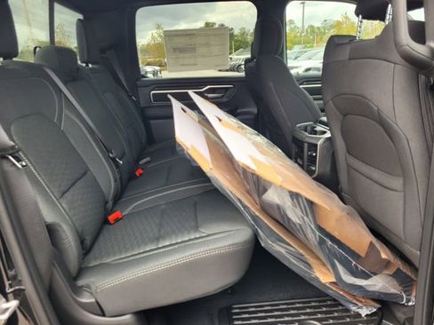New 2026 RAM 1500 Big Horn AWD/4WD image 16