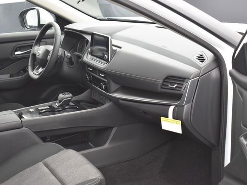 New 2026 Nissan Rogue SV image 6