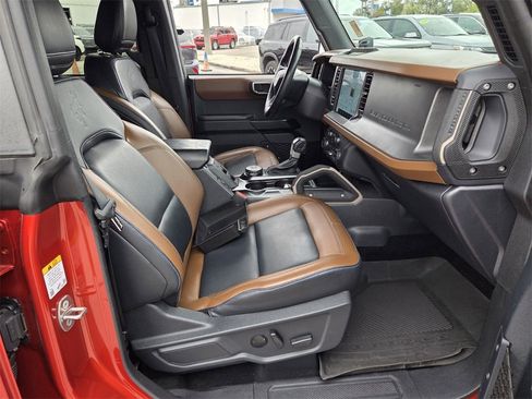 Used 2024 Ford Bronco Outer Banks image 16