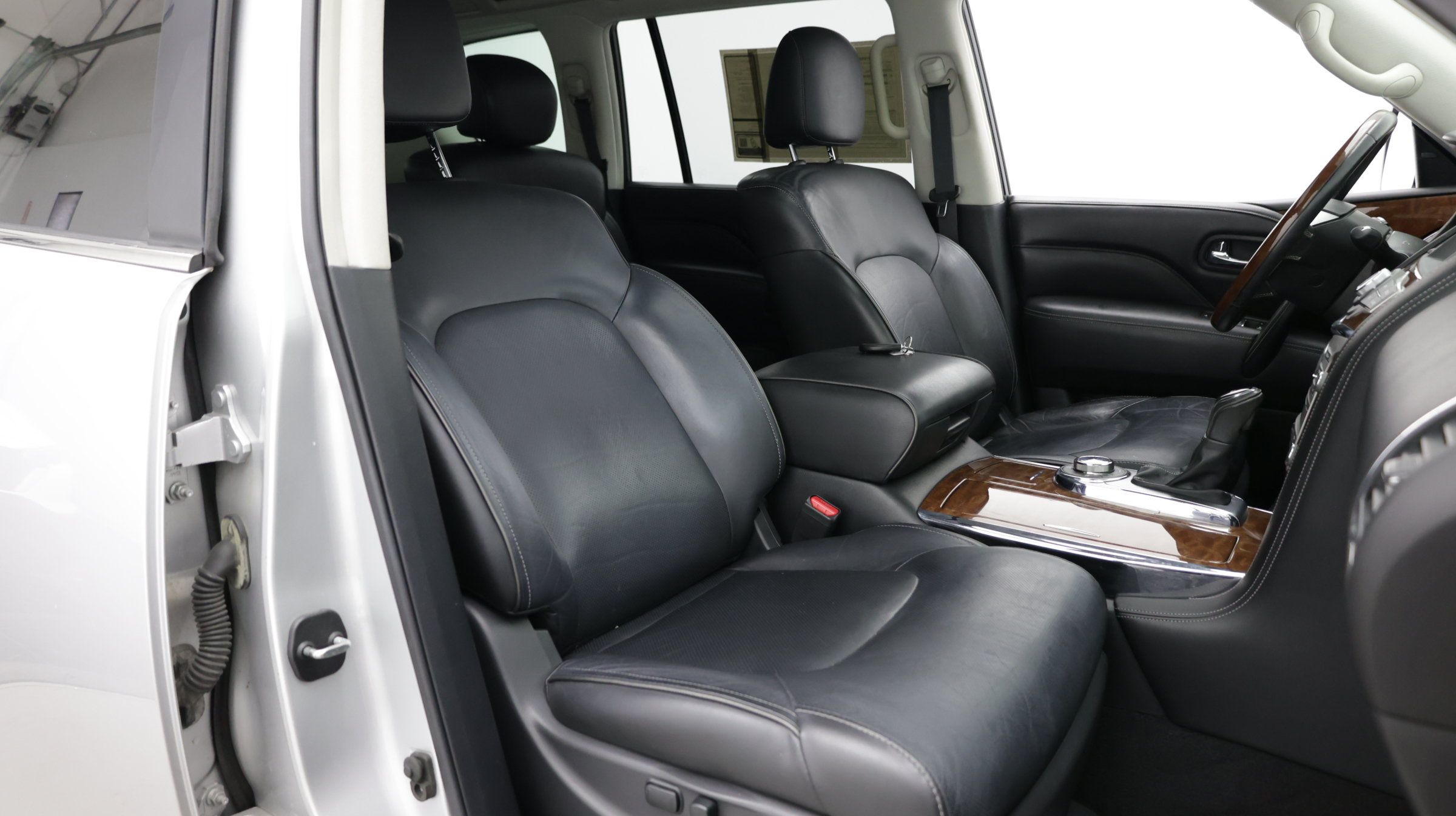 Used 2018 INFINITI QX80 4WD w/ Driver Assistance Package image 49