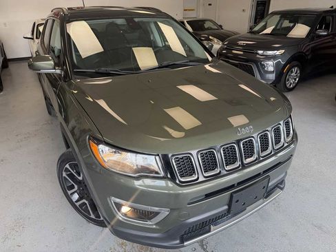 Used 2018 Jeep Compass Limited w/ Navigation Group image 11