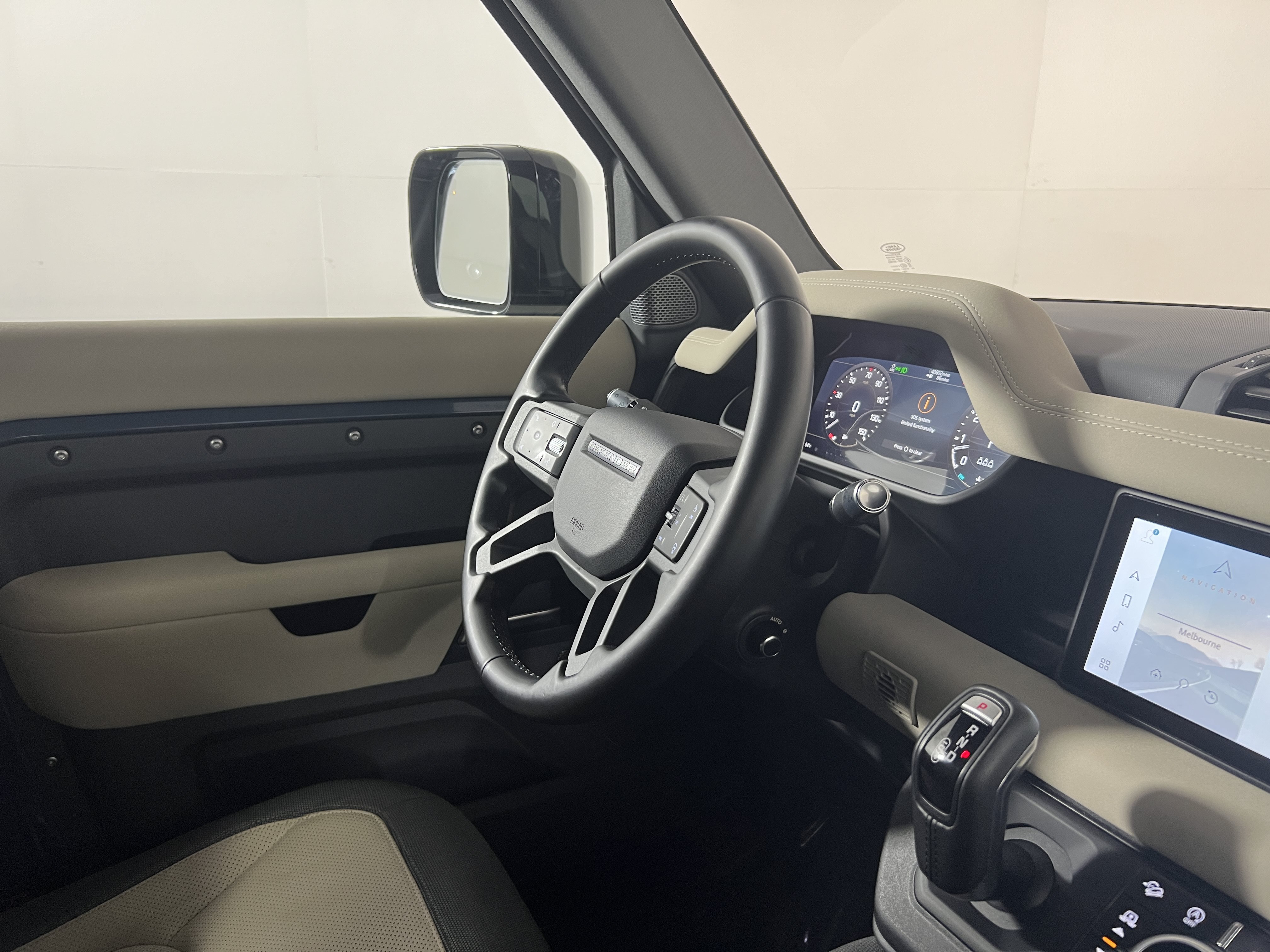 Used 2022 Land Rover Defender 90 X-Dynamic SE AWD/4WD image 10