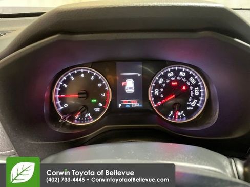 Used 2021 Toyota RAV4 XLE image 15
