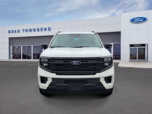 New 2025 Ford Expedition Active image 2