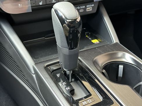 New 2026 Subaru Outback Touring AWD/4WD image 25