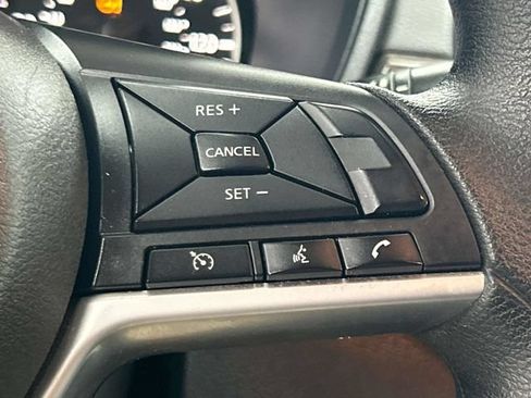 Used 2025 Nissan Altima 2.5 SV FWD image 30