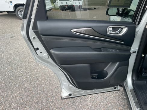 Used 2019 INFINITI QX60 Luxe w/ Essential Package FWD image 19