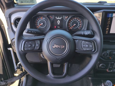 New 2026 Jeep Gladiator Sport image 9