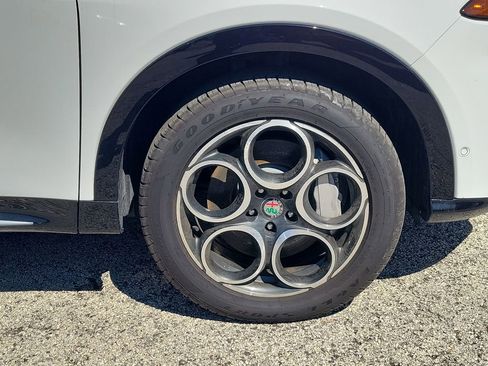 Used 2024 Alfa Romeo Tonale Ti w/ Active Assist Package image 5