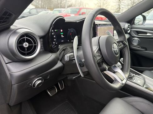 Used 2024 Alfa Romeo Tonale Veloce image 20