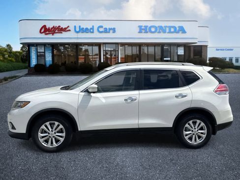 Used 2014 Nissan Rogue SV w/ SV Premium Package FWD image 2