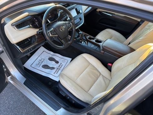 Used 2014 Toyota Avalon XLE Touring image 16
