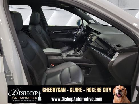 Used 2020 Cadillac XT6 Premium Luxury image 26