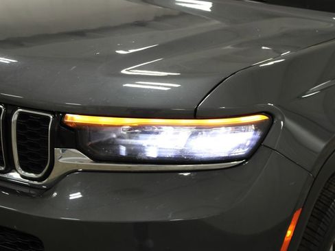 Used 2021 Jeep Grand Cherokee L Limited image 13