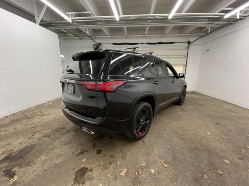 Used 2024 Chevrolet Traverse Premier w/ Redline Edition image 6