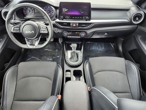 Used 2023 Kia Forte GT-Line w/ GT-Line Premium Package image 12