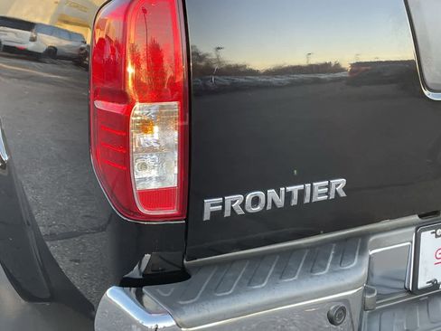 Used 2015 Nissan Frontier SV w/ SV Value Truck Package image 35