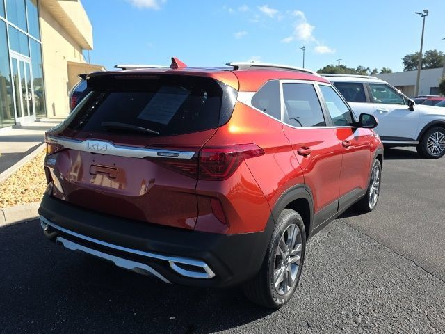 Used 2022 Kia Seltos S FWD image 4
