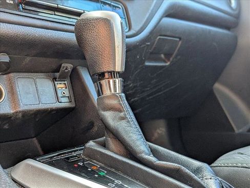 Used 2018 Toyota Corolla LE image 13