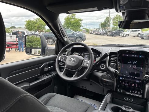 Used 2026 RAM 2500 Big Horn AWD/4WD image 47