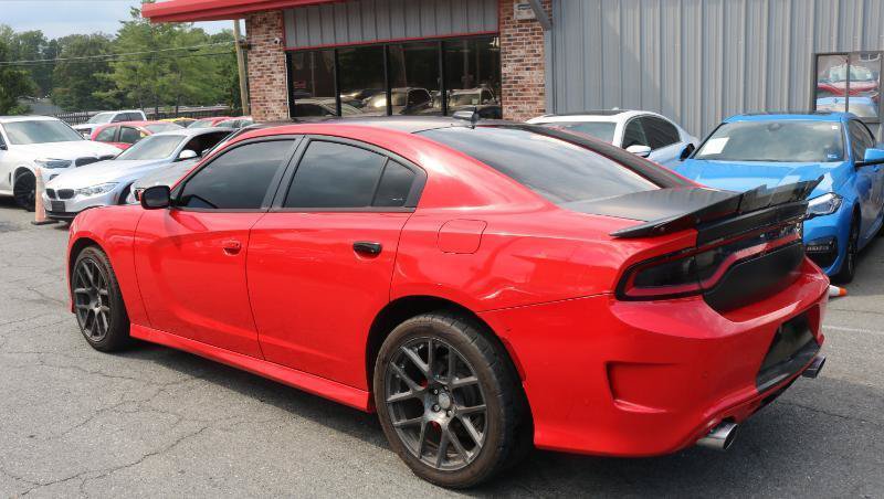 Used 2016 Dodge Charger R/T Scat Pack w/ Beats Audio Group RWD image 4