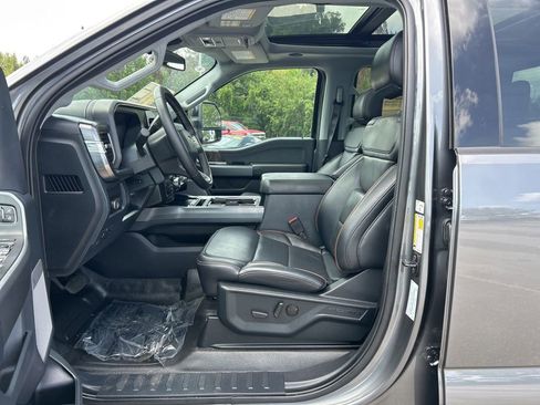 Used 2025 Ford F250 Lariat w/ Lariat Ultimate Package AWD/4WD image 15