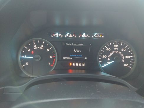 Used 2019 Ford F150 XLT w/ Equipment Group 302A Luxury image 12