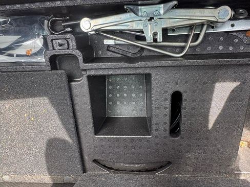 Used 2010 Scion xD 5-Door image 25