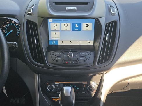 Used 2016 Ford Escape SE w/ SE Leather Comfort Package AWD/4WD image 24