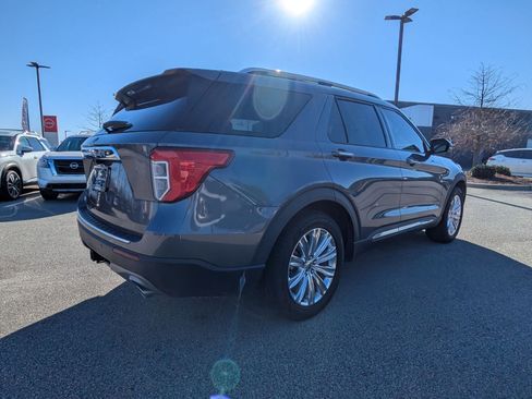Used 2021 Ford Explorer Limited w/ Equipment Group 301A image 4