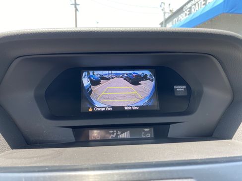 Used 2018 Acura ILX FWD image 16