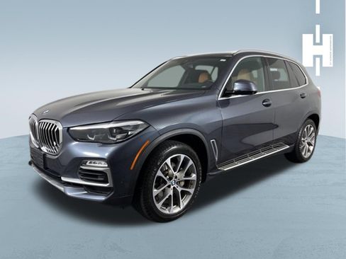Used 2021 BMW X5 xDrive40i w/ Parking Assistance Package image 3