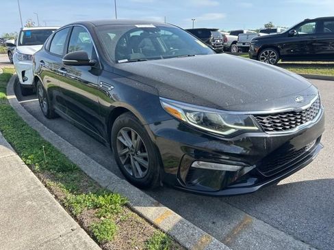 Used 2020 Kia Optima LX FWD image 2