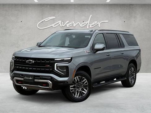Used 2025 Chevrolet Suburban Z71 AWD/4WD image 1