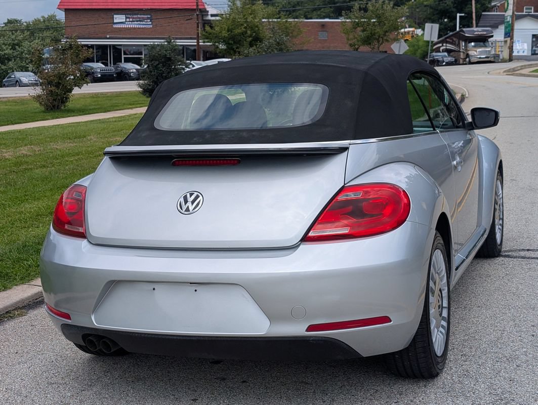 Used 2014 Volkswagen Beetle TDI FWD image 6