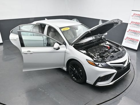 Used 2023 Toyota Camry XSE image 39