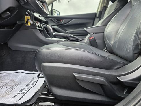 Used 2019 Subaru Crosstrek 2.0i Premium w/ Eyesight System image 17