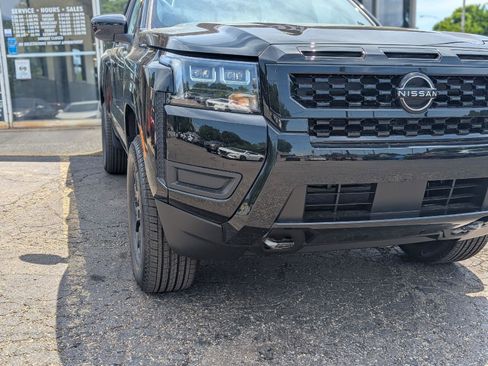 New 2026 Nissan Frontier SV AWD/4WD image 12
