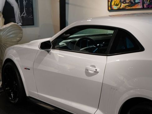 Used 2014 Chevrolet Camaro Z/28 RWD image 21