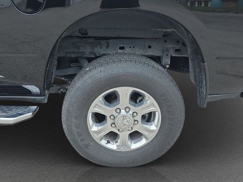Used 2025 RAM 2500 Big Horn AWD/4WD image 5