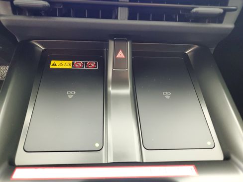 New 2026 Subaru Uncharted Premium FWD image 18