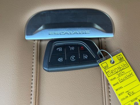 Used 2026 Cadillac Escalade Luxury w/ Touring Package AWD/4WD image 50