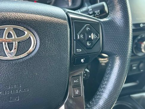 Used 2023 Toyota 4Runner TRD Off-Road Premium AWD/4WD image 22