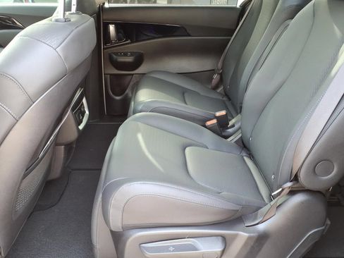 Used 2026 Kia Carnival SX Prestige FWD image 10