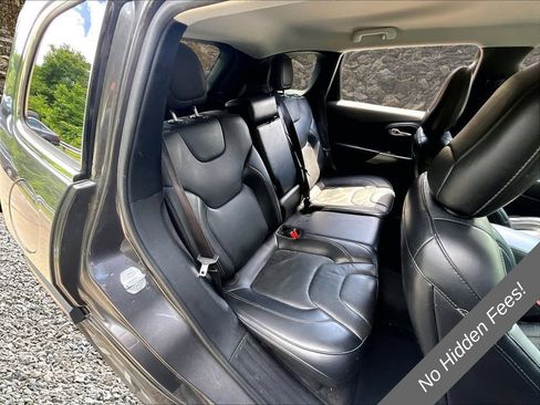 Used 2019 Jeep Cherokee Limited AWD/4WD image 24