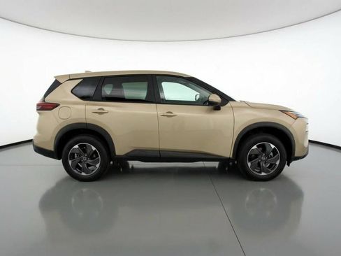 Used 2025 Nissan Rogue SV image 11